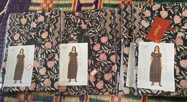 Dark blue with floral-leaf pattern nighty